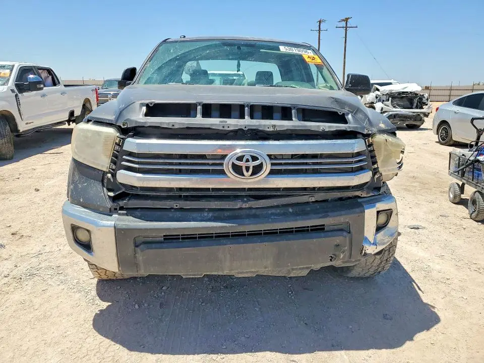 2016 TOYOTA TUNDRA CREWMAX SR5  