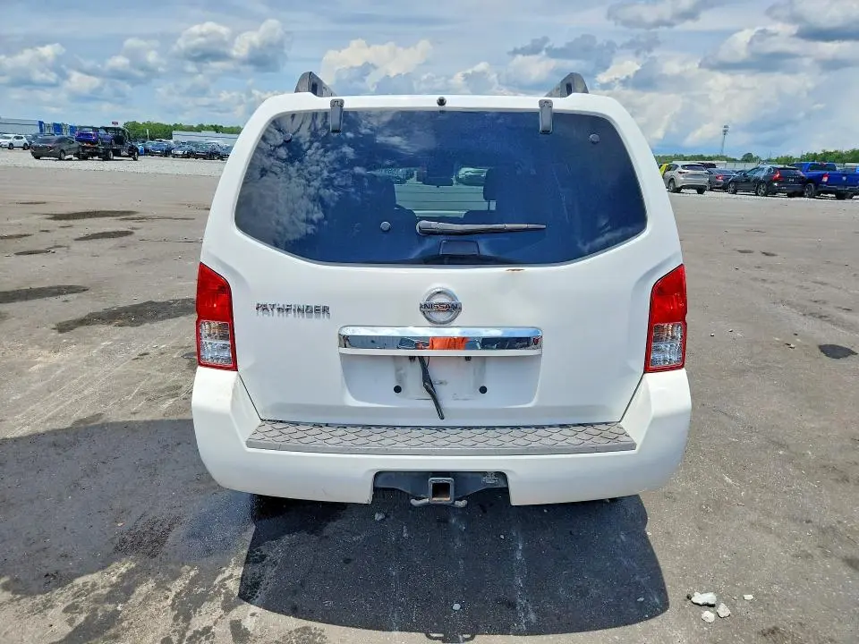 2012 NISSAN PATHFINDER S  