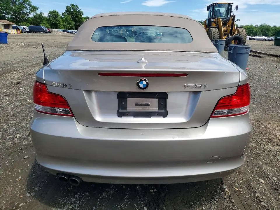2011 BMW 128 I  