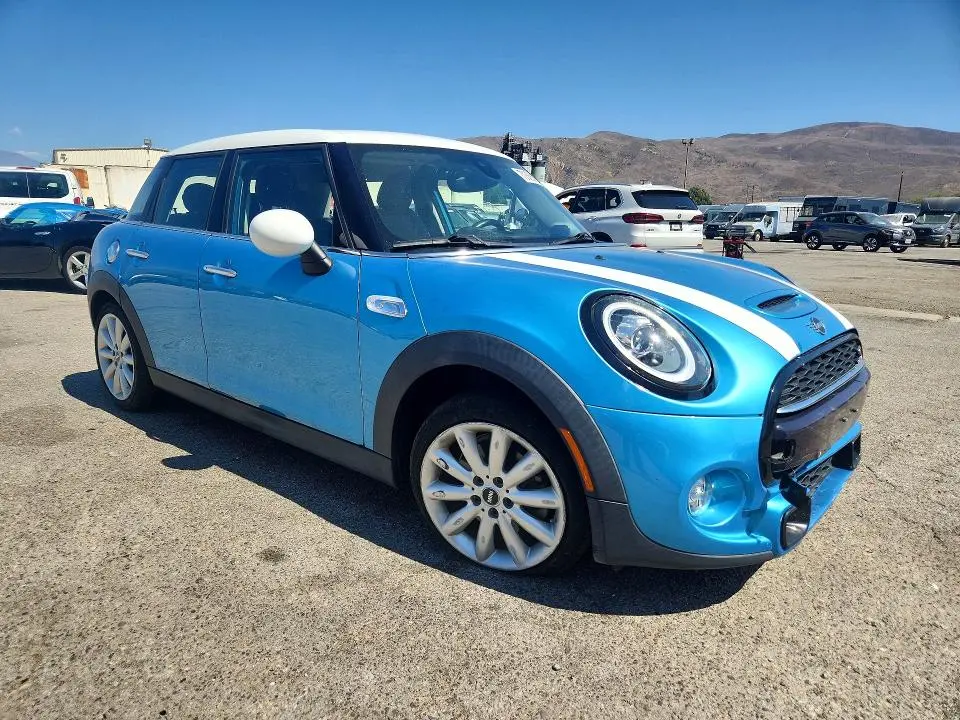 2019 MINI COOPER S  