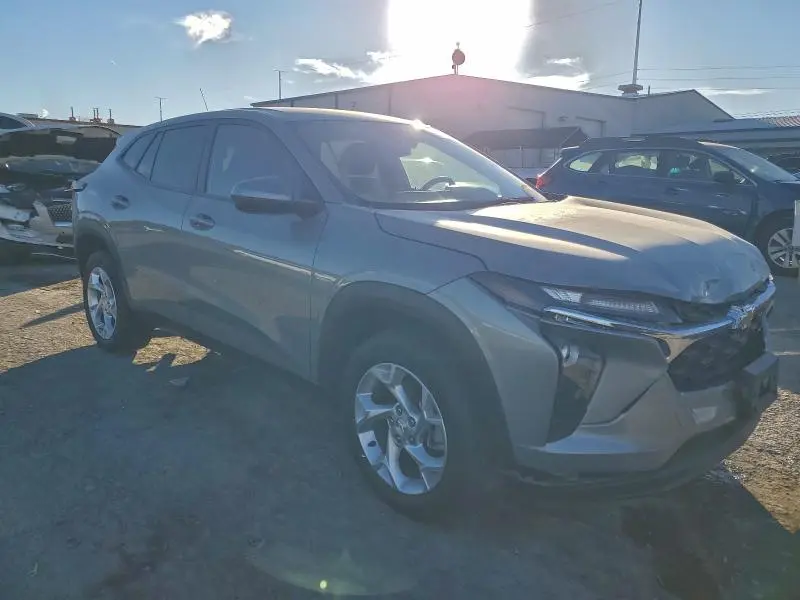 2024 CHEVROLET TRAX LS  