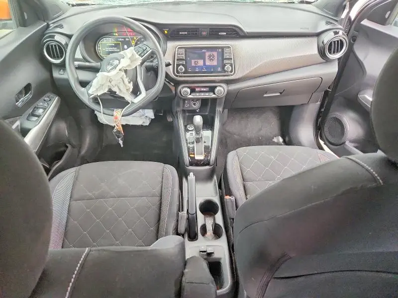2018 NISSAN KICKS SV  