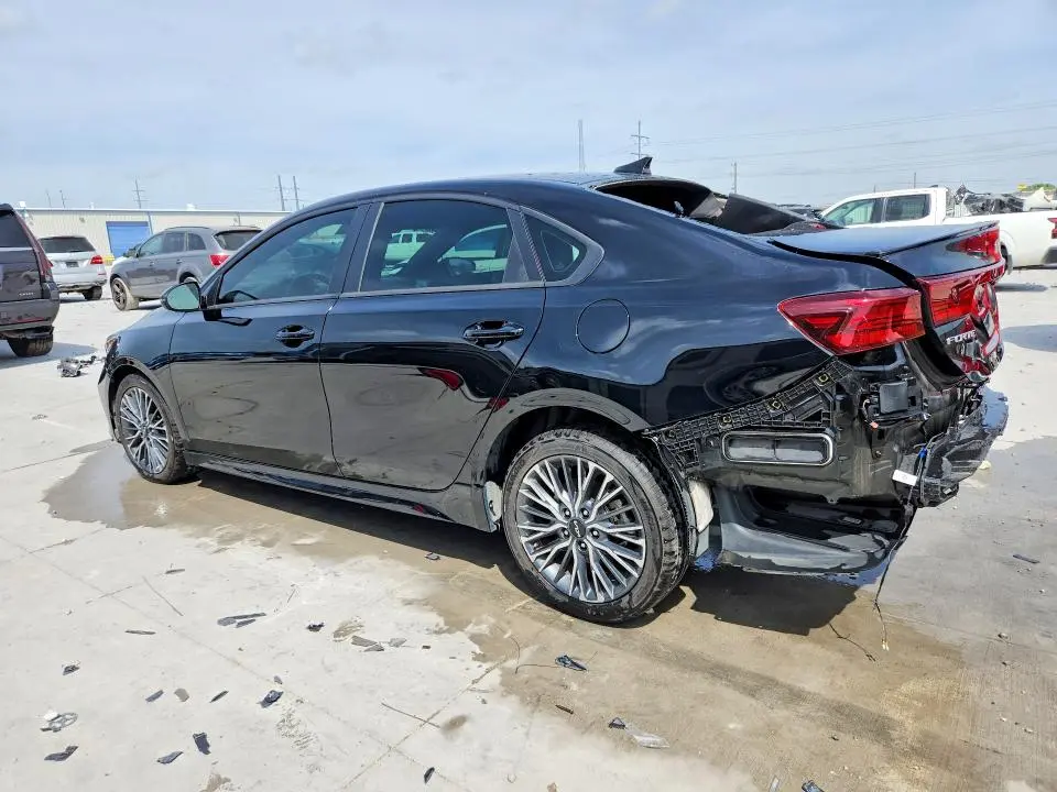 2024 KIA FORTE GT-LINE  