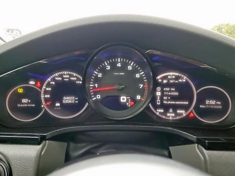 2021 PORSCHE CAYENNE   