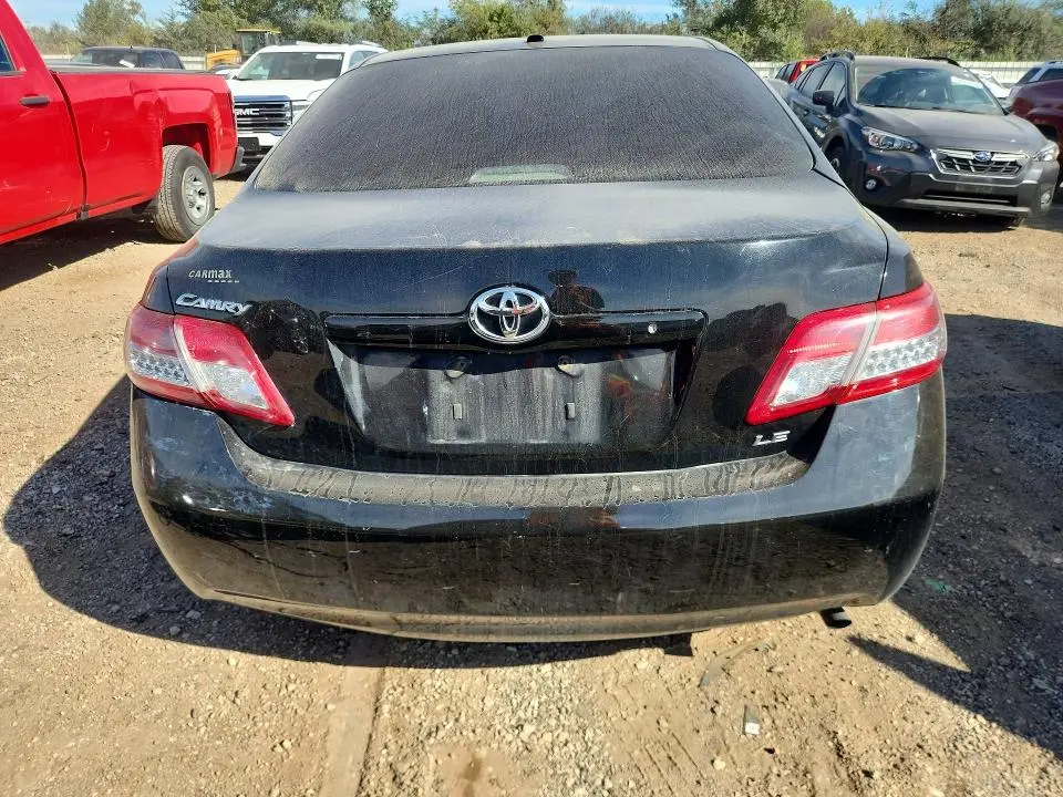 2011 TOYOTA CAMRY LE  