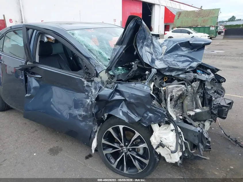 2017 TOYOTA COROLLA SE