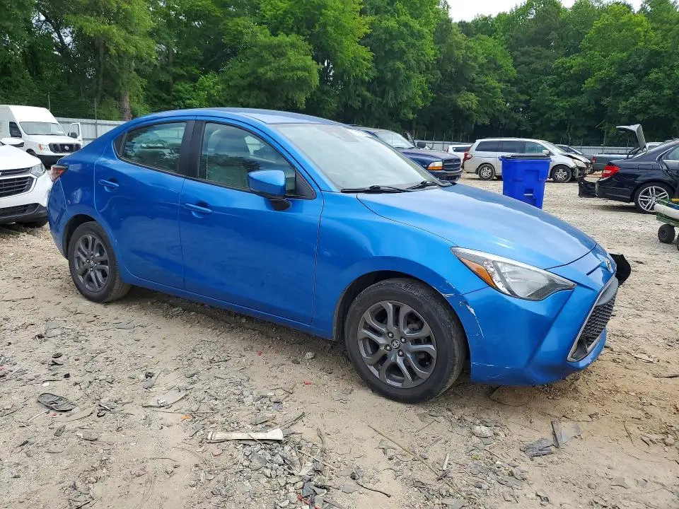 2019 TOYOTA YARIS LE  