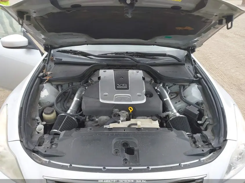 2010 INFINITI G37  