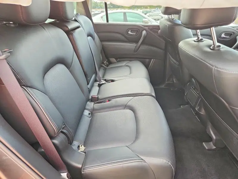 2023 INFINITI QX80 LUXE  