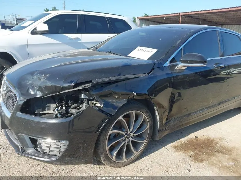2018 LINCOLN MKZ PREMIERE