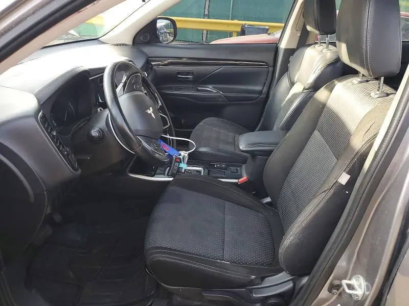 2019 MITSUBISHI OUTLANDER   