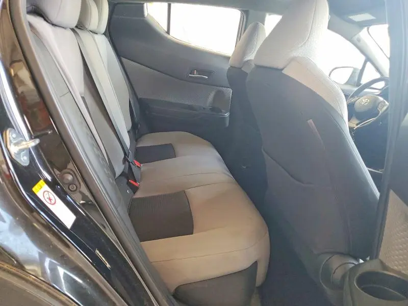 2019 TOYOTA C-HR XLE  