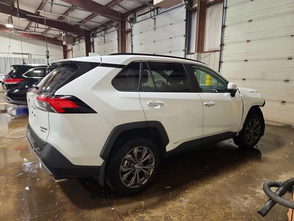 2025 TOYOTA RAV4 LIMITED  