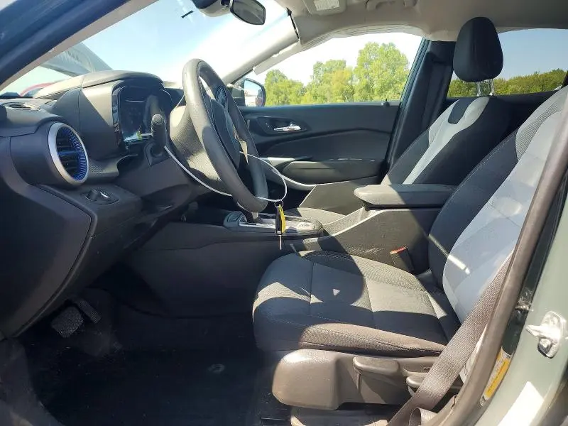 2025 CHEVROLET TRAX LS  