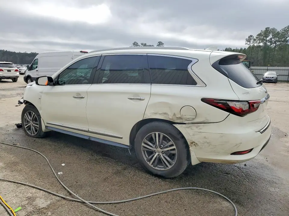 2020 INFINITI QX60 LUXE  
