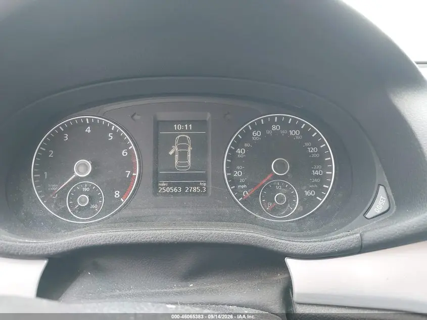 2012 VOLKSWAGEN PASSAT 2.5L SE