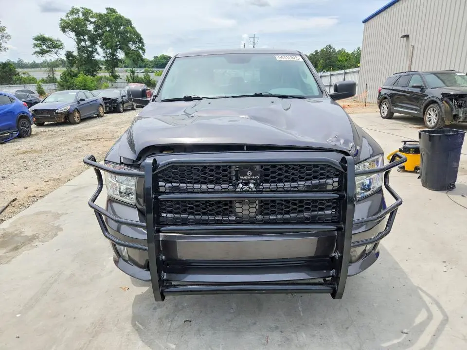 2018 RAM 1500 ST  