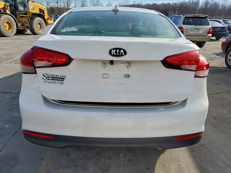 2018 KIA FORTE LX  