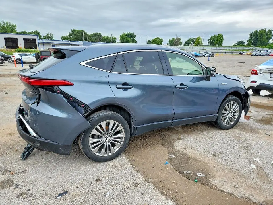 2021 TOYOTA VENZA LIMITED  