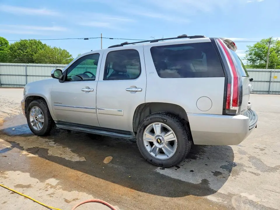 2010 CHEVROLET TAHOE K1500 LTZ  