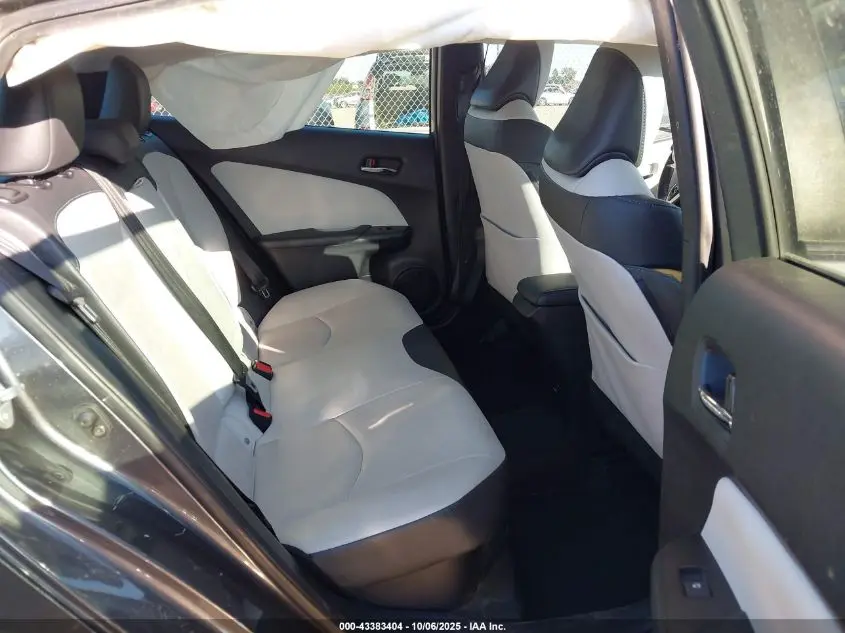 2017 TOYOTA PRIUS FOUR