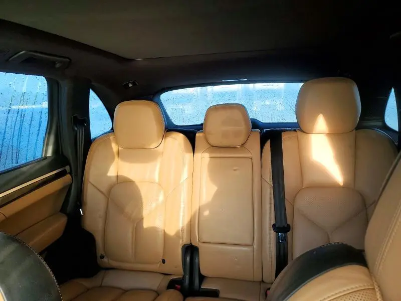 2016 PORSCHE CAYENNE SE HYBRID  