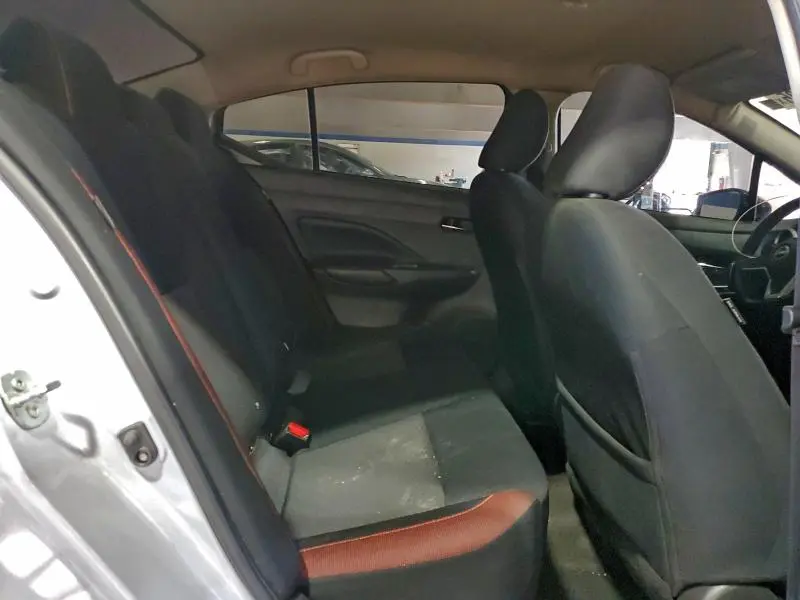 2023 NISSAN VERSA SR  