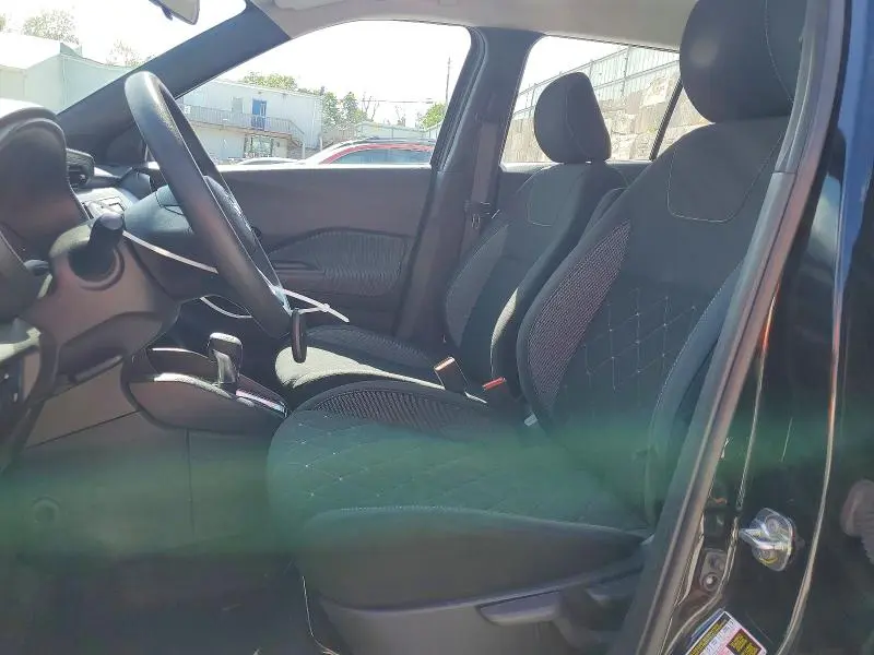 2020 NISSAN KICKS S  