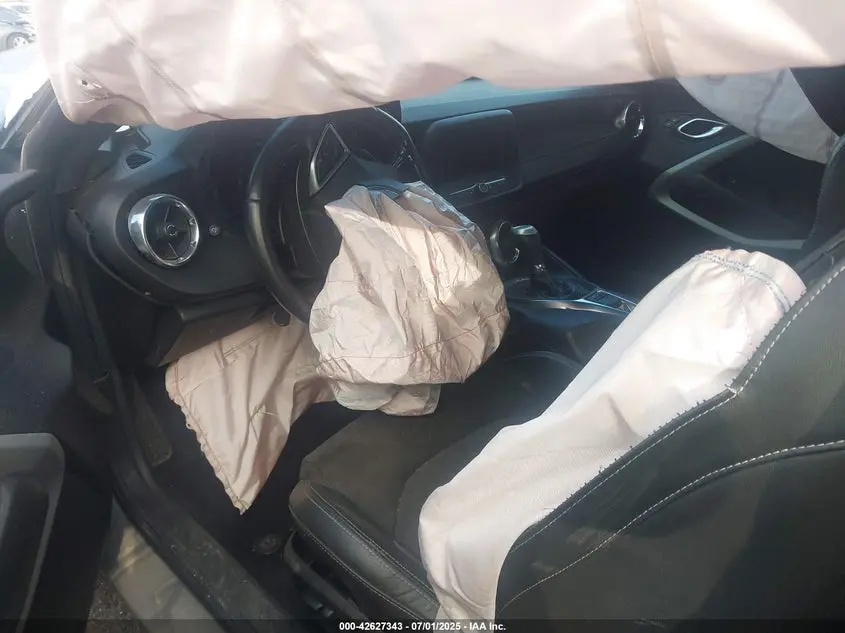 2020 CHEVROLET CAMARO RWD  1LT