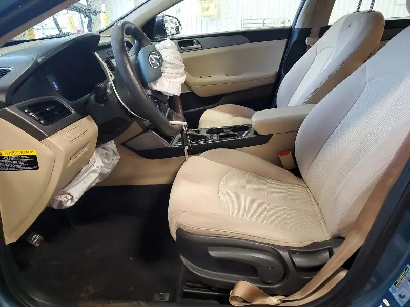 2017 HYUNDAI SONATA SE  