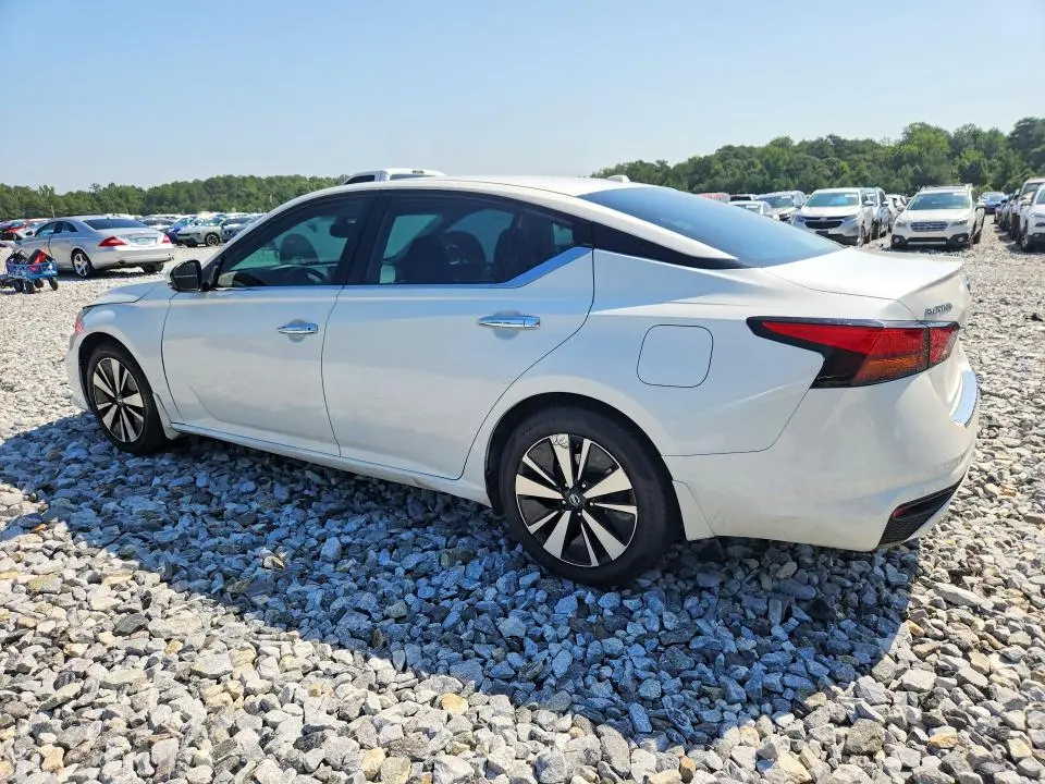 2020 NISSAN ALTIMA SV  