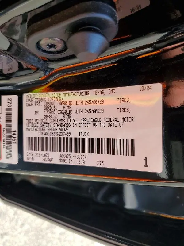 2025 TOYOTA TUNDRA PLATINUM  