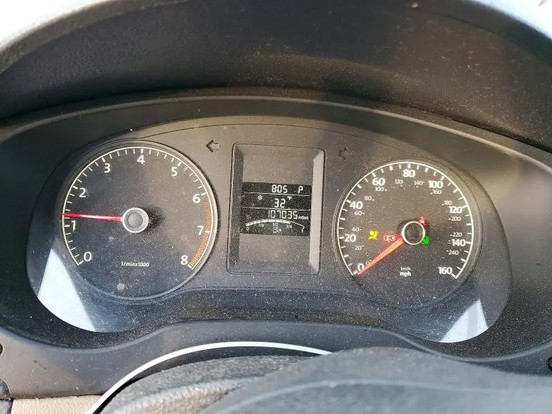 2011 VOLKSWAGEN JETTA BASE  