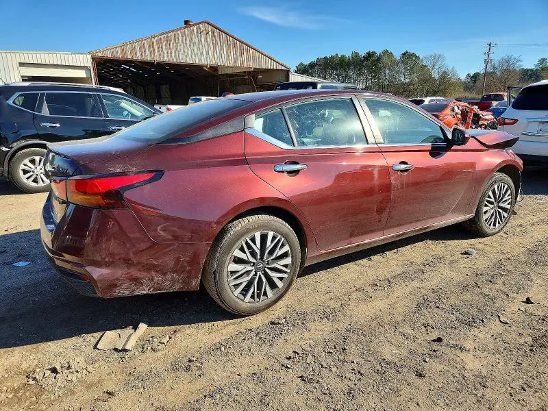 2023 NISSAN ALTIMA SV  