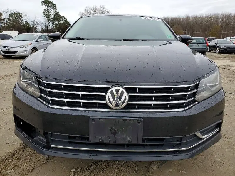 2018 VOLKSWAGEN PASSAT S  
