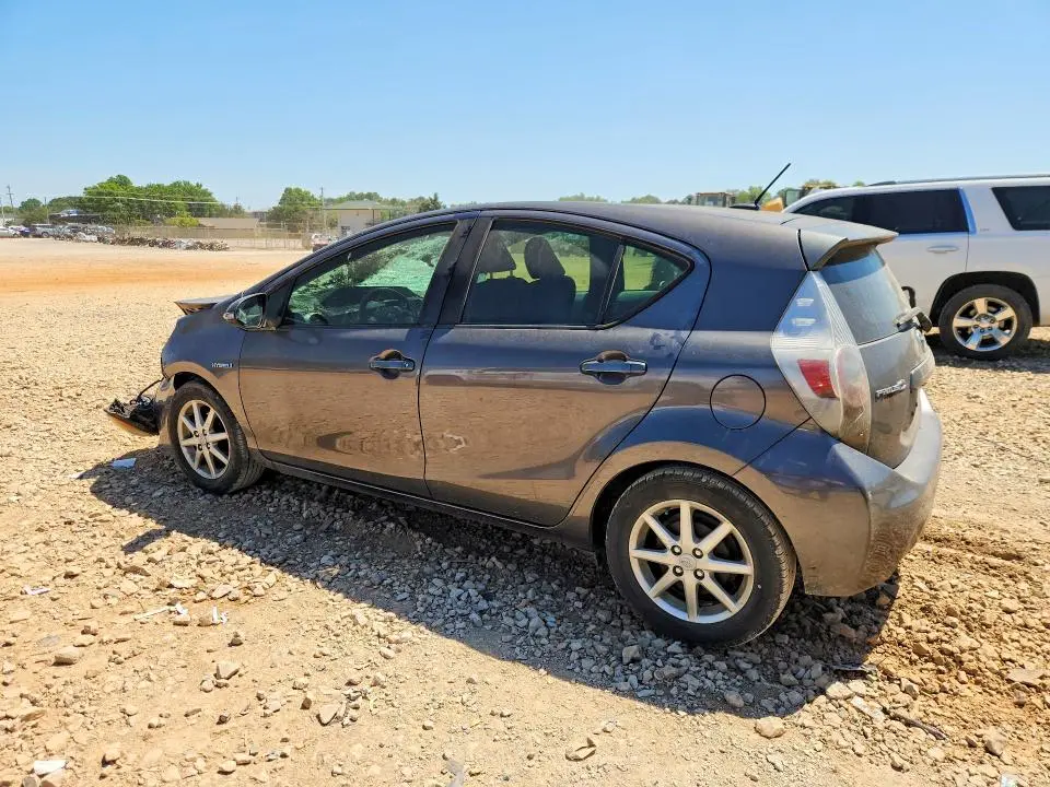 2013 TOYOTA PRIUS C THREE  
