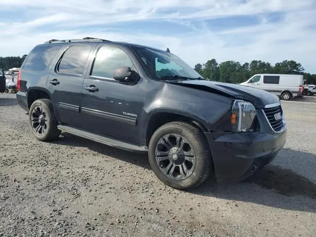 2011 GMC YUKON SLE