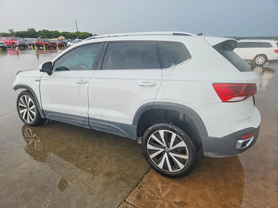 2024 VOLKSWAGEN TAOS SE  