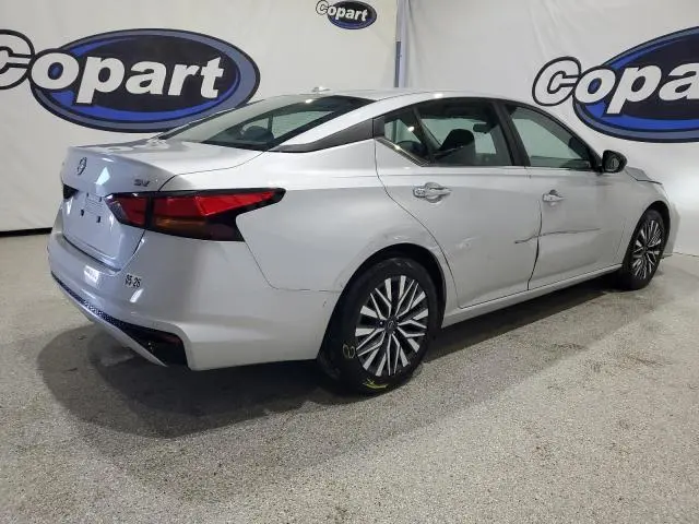 2024 NISSAN ALTIMA SV