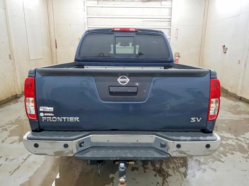 2017 NISSAN FRONTIER SV  