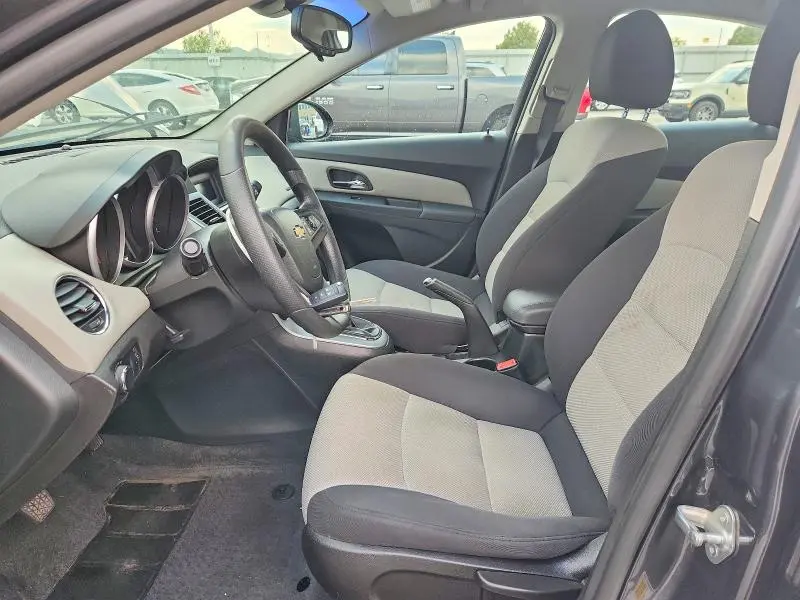 2013 CHEVROLET CRUZE LS  