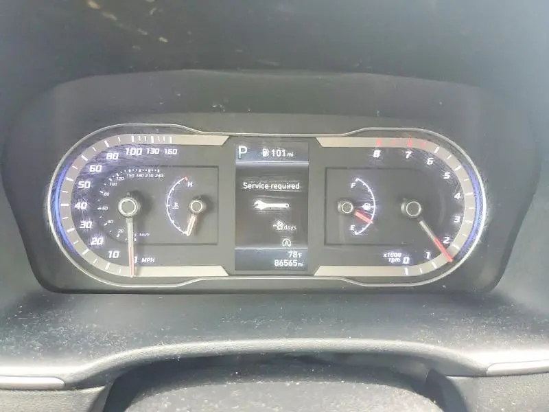 2022 HYUNDAI TUCSON SE  