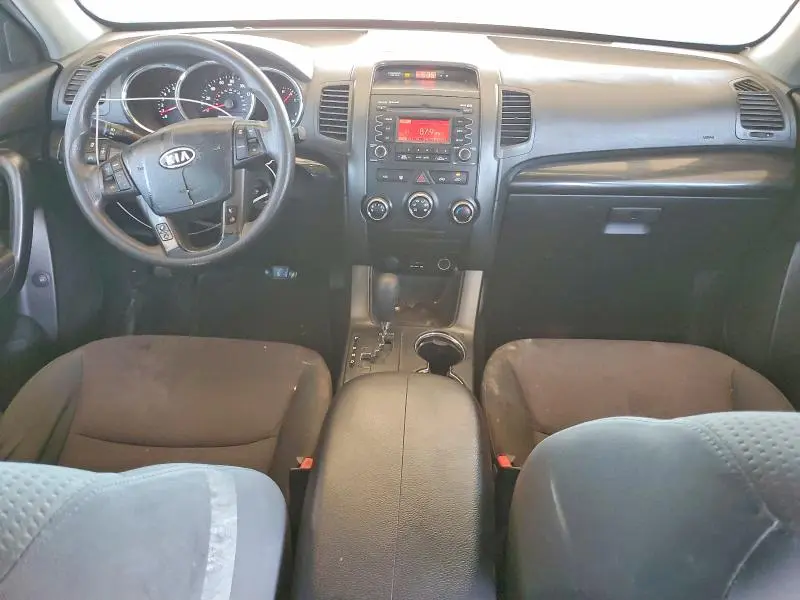 2013 KIA SORENTO LX  
