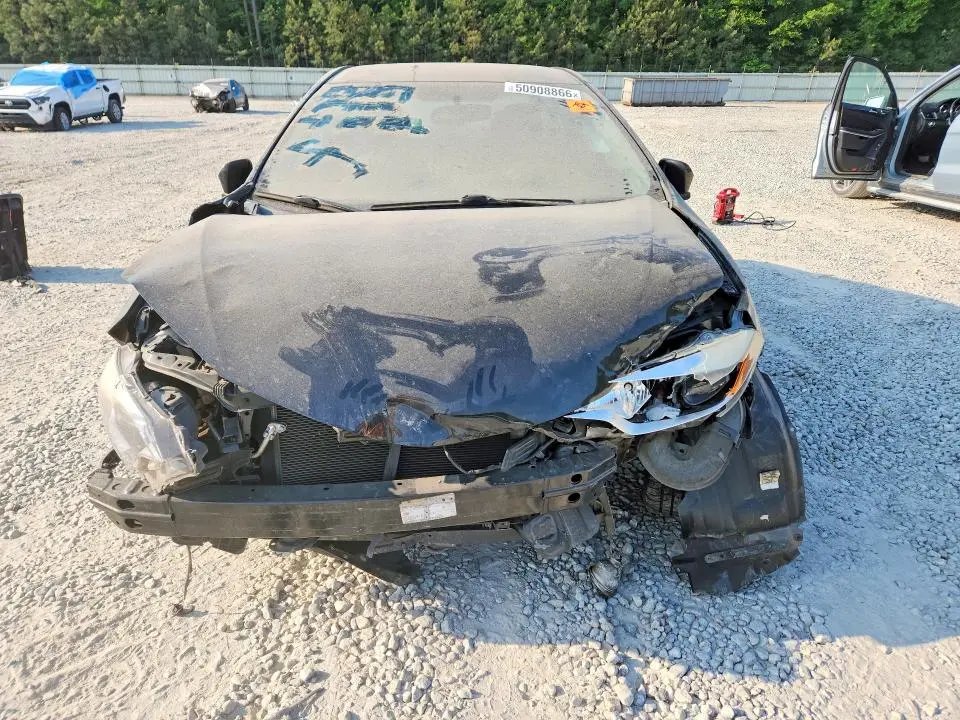 2016 TOYOTA COROLLA LE PLUS  