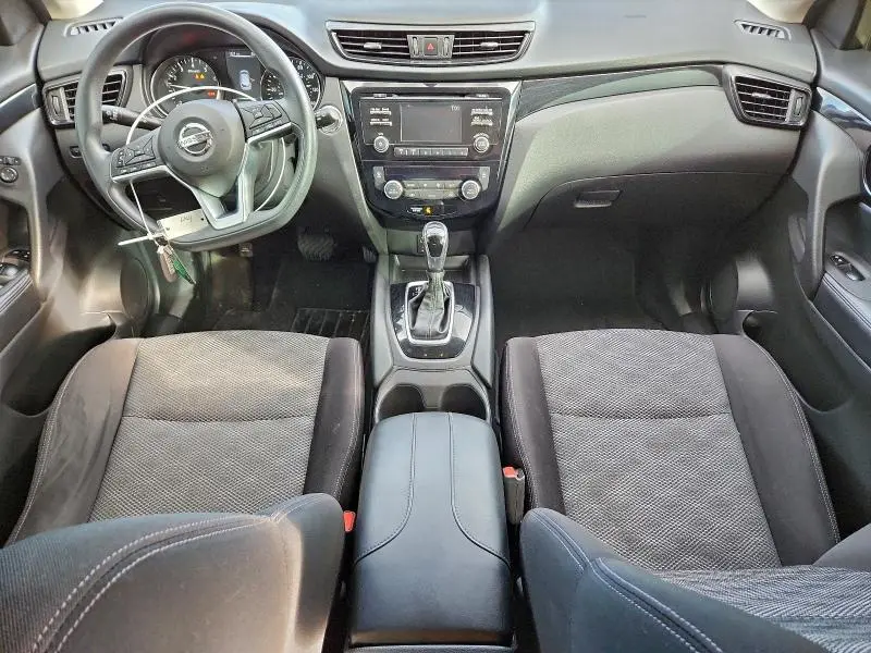 2017 NISSAN ROGUE SPORT S  