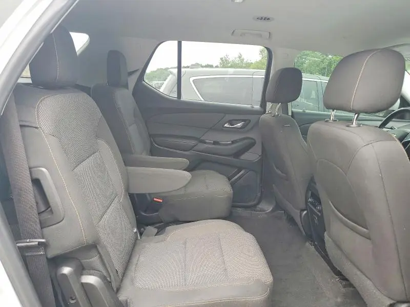 2018 CHEVROLET TRAVERSE LT  
