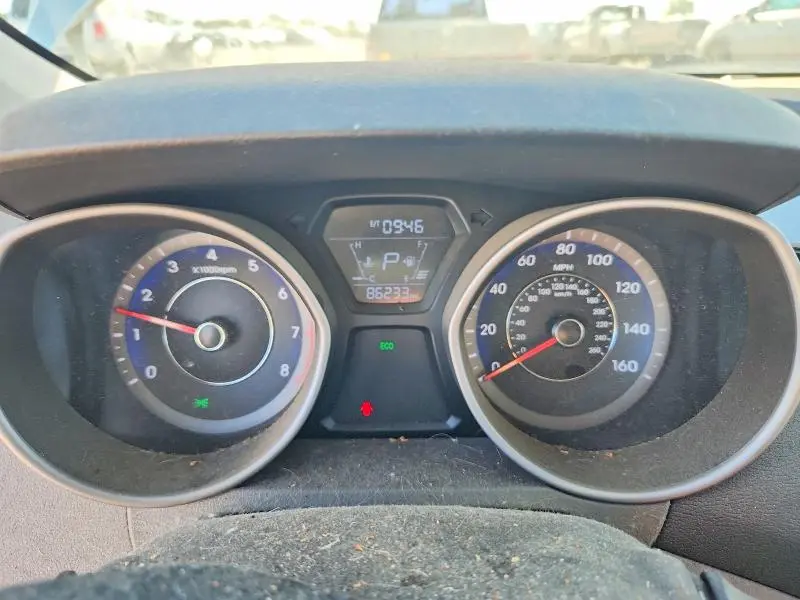 2014 HYUNDAI ELANTRA SE  