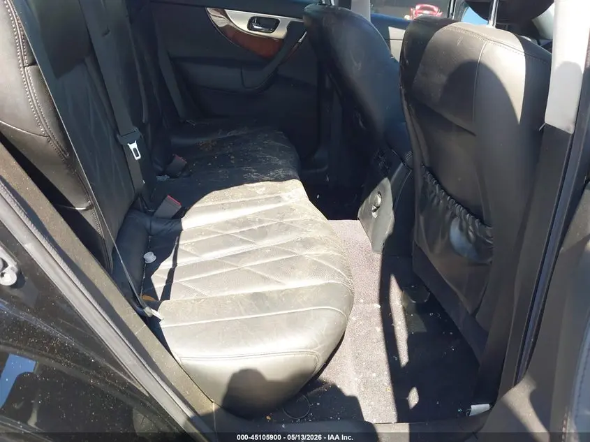 2011 INFINITI FX35  