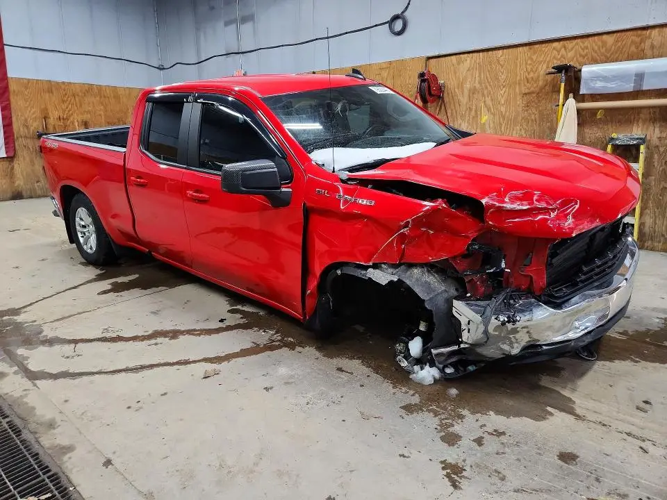 2020 CHEVROLET SILVERADO K1500 LT  