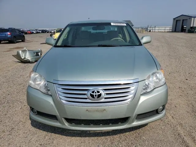 2010 TOYOTA AVALON XL  